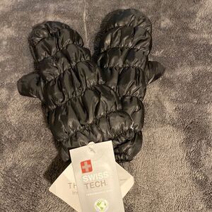 Swiss Tech Girls S-M Black Insulated Ski Mittens